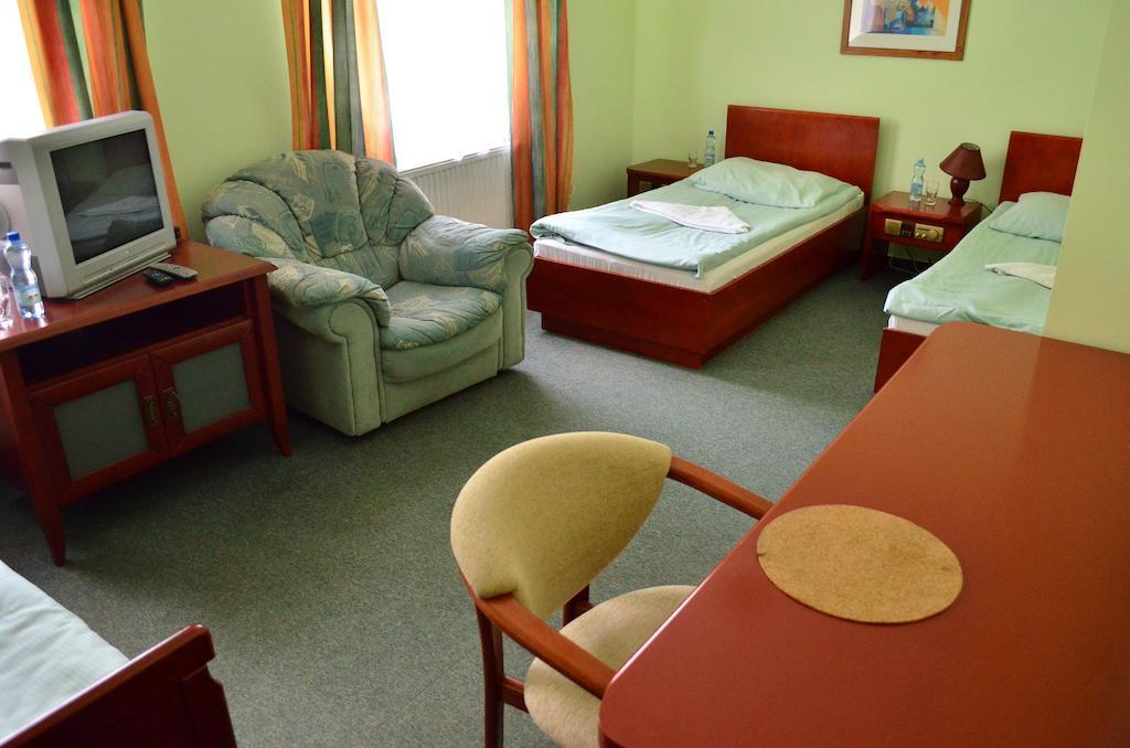 Hotel Mikorzyn Ślesin Pokoj fotografie