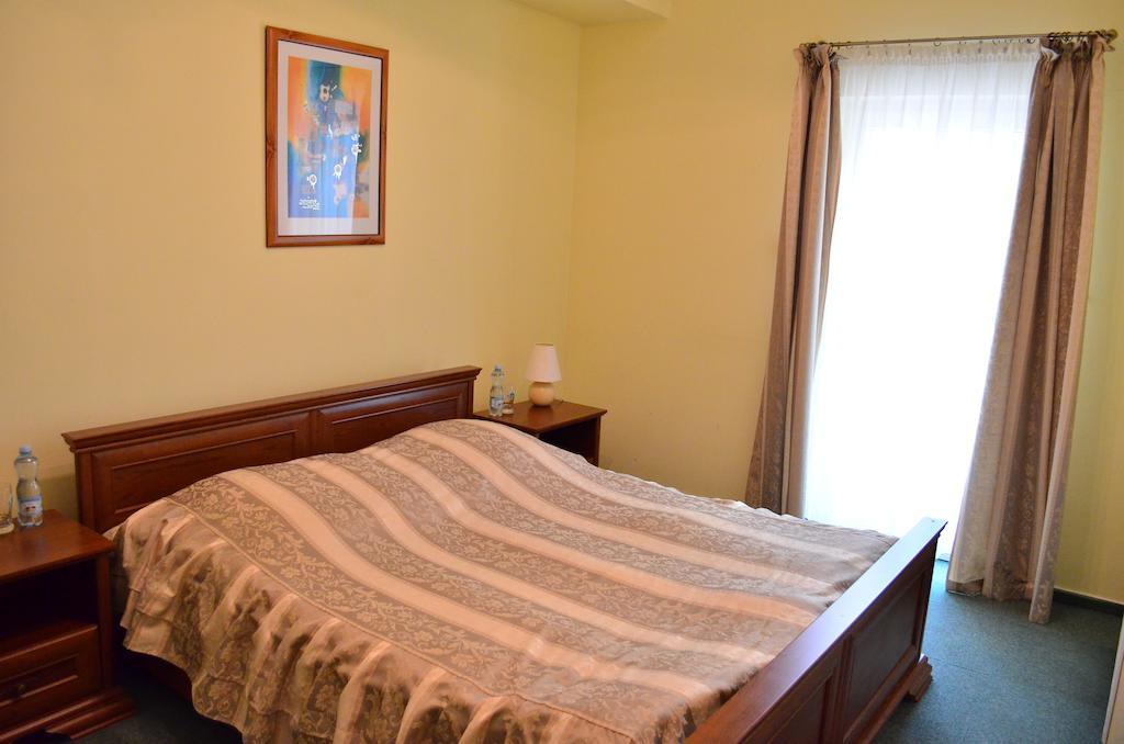 Hotel Mikorzyn Ślesin Pokoj fotografie