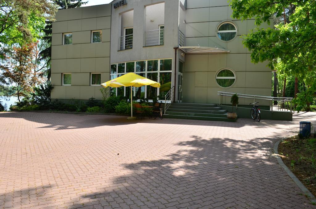 Hotel Mikorzyn Ślesin Exteriér fotografie