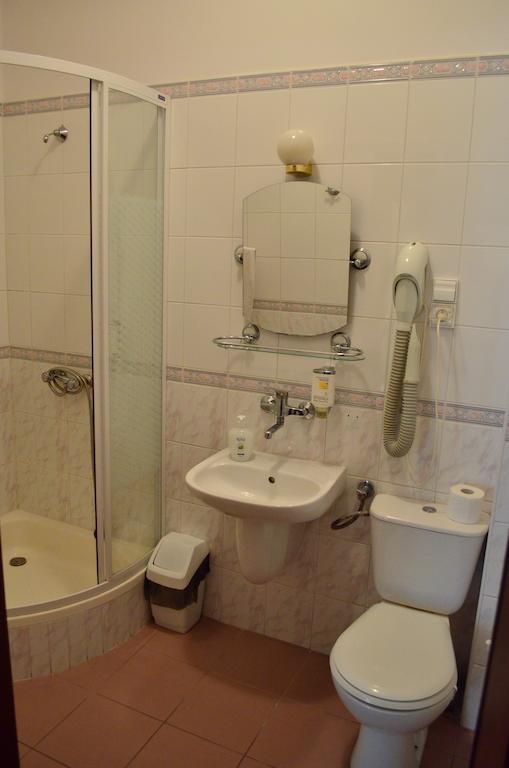 Hotel Mikorzyn Ślesin Pokoj fotografie