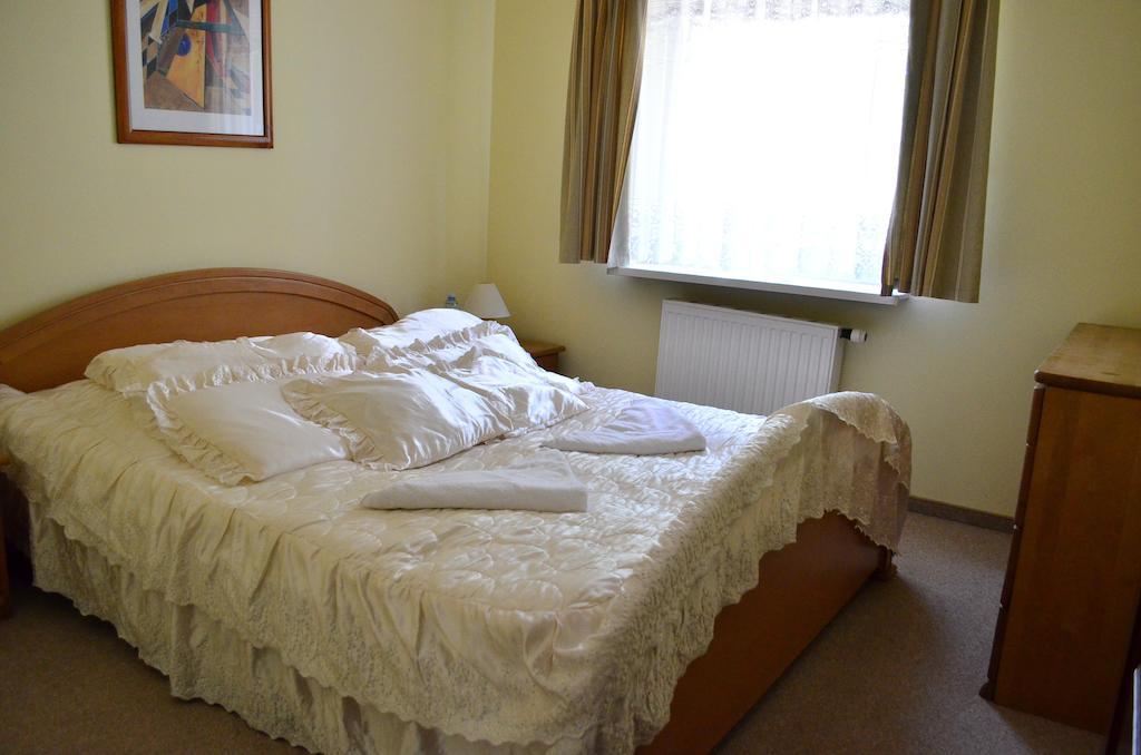 Hotel Mikorzyn Ślesin Pokoj fotografie